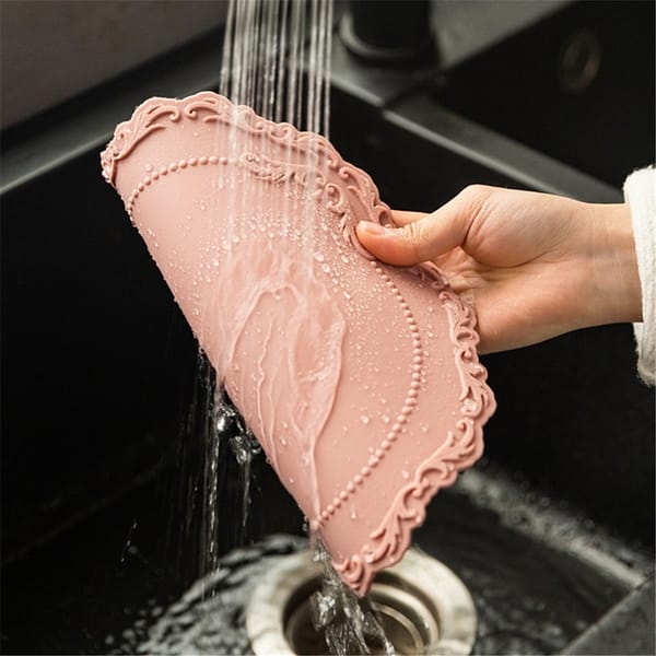 placemats coasters home table decoration european royal style silicon non slip 23cm washable picture